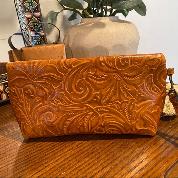 Patricia Nash - Picture 2 of 6